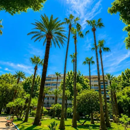Riviera Juan Les Pins 300m Avec Terrasse Appartement