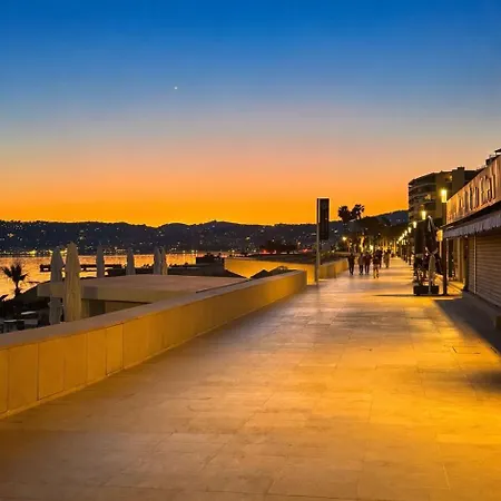 Appartement Riviera Juan Les Pins 300m Avec Terrasse