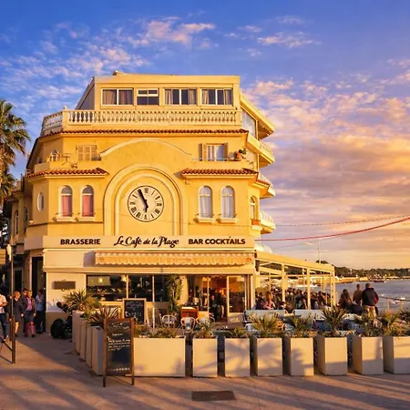 Appartement Riviera Juan Les Pins 300m Avec Terrasse Antibes